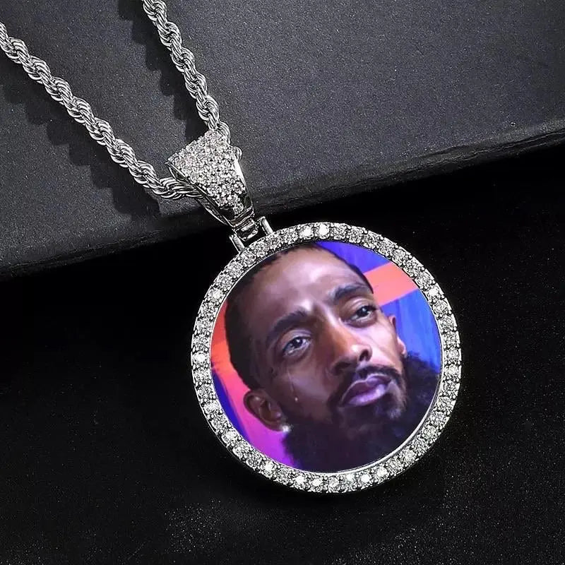 Round Shaped Photo Medallion